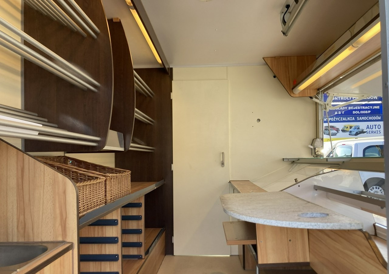 Renault Master Autosklep pieczyw Gastronomiczny Food Truck Foodtruck sklep Borco 20 - Pojazdná predajňa: obrázok 2 Renault Master Autosklep pieczyw Gastronomiczny Food Truck Foodtruck sklep Borco 20 - Pojazdná predajňa: obrázok 2