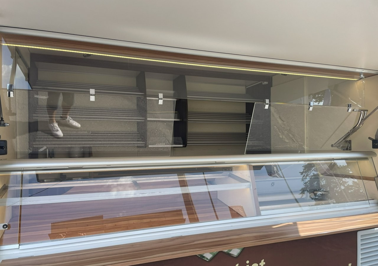 Renault Master Autosklep pieczywa Gastronomiczny Food Truck Foodtruck Sklep Borco20 - Pojazdná predajňa: obrázok 5 Renault Master Autosklep pieczywa Gastronomiczny Food Truck Foodtruck Sklep Borco20 - Pojazdná predajňa: obrázok 5
