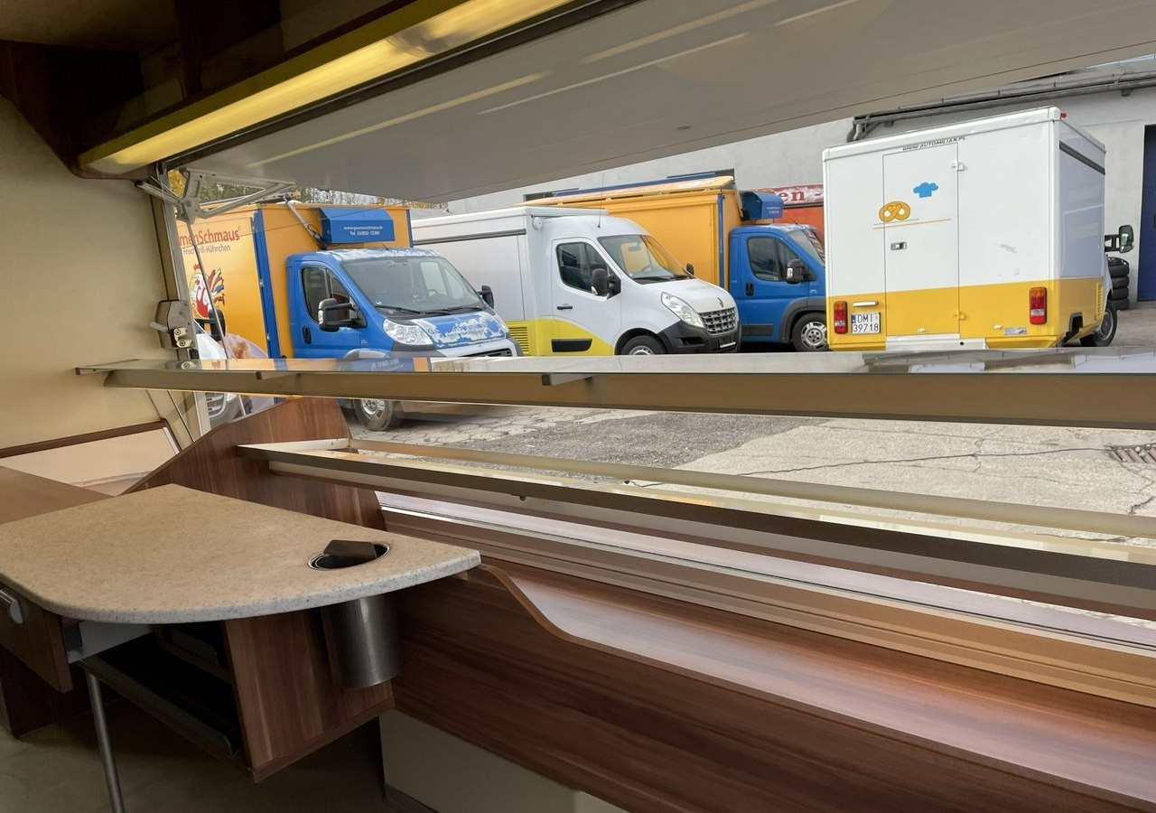 Renault Master Autosklep pieczywa Sklep Gastronomiczny Food Truck Foodtruck Borco20 - Pojazdná predajňa: obrázok 5 Renault Master Autosklep pieczywa Sklep Gastronomiczny Food Truck Foodtruck Borco20 - Pojazdná predajňa: obrázok 5