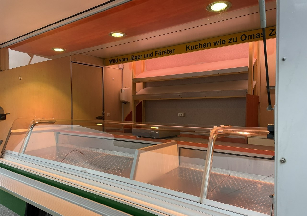 Renault Master Autosklep wędlin Gastronomiczny Food Truck Foodtruck Sklep Borco 200 - Pojazdná predajňa: obrázok 4 Renault Master Autosklep wędlin Gastronomiczny Food Truck Foodtruck Sklep Borco 200 - Pojazdná predajňa: obrázok 4