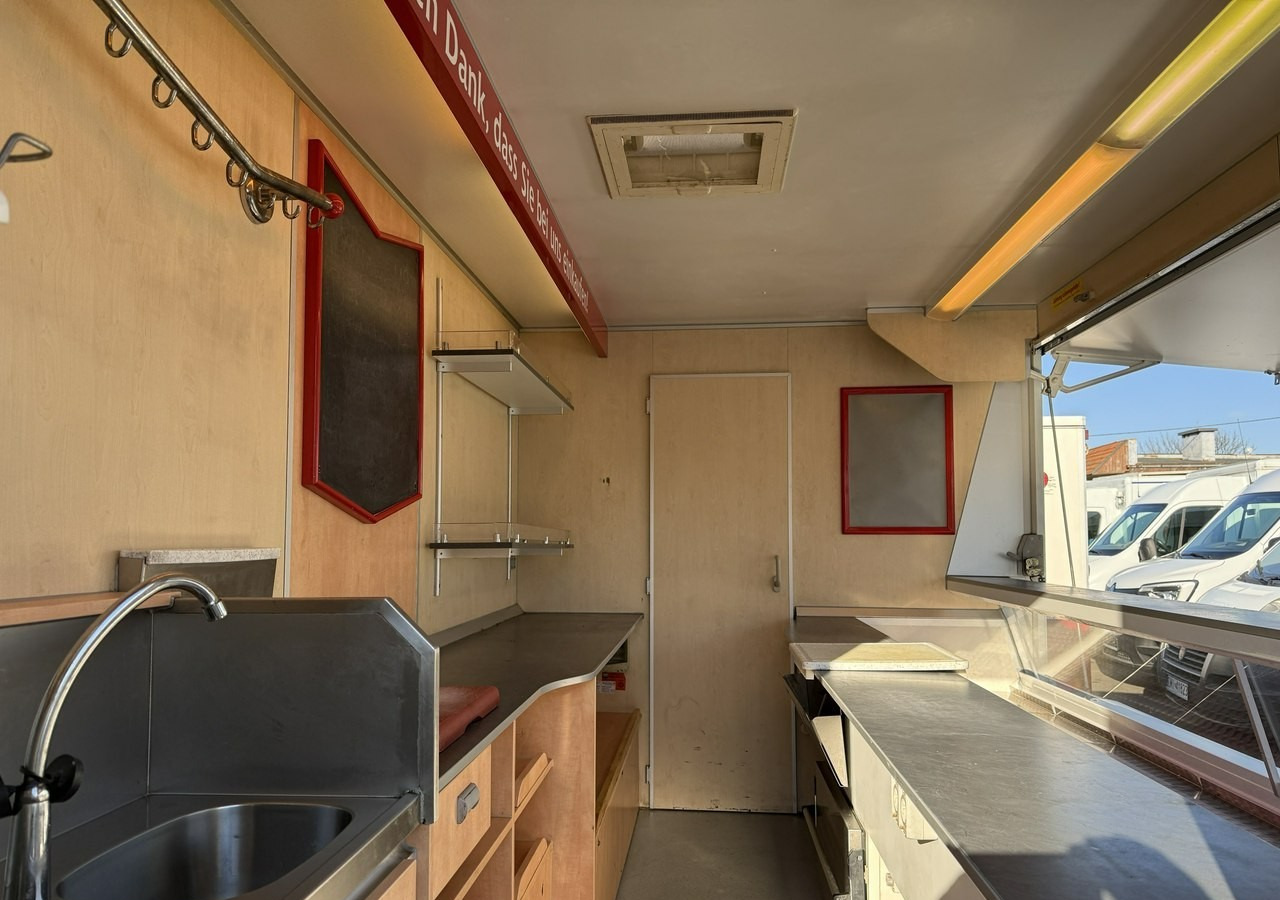 Renault Master Autosklep wędlin Gastronomiczny Food Truck Foodtruck Sklep Borco 201 - Pojazdná predajňa: obrázok 2 Renault Master Autosklep wędlin Gastronomiczny Food Truck Foodtruck Sklep Borco 201 - Pojazdná predajňa: obrázok 2