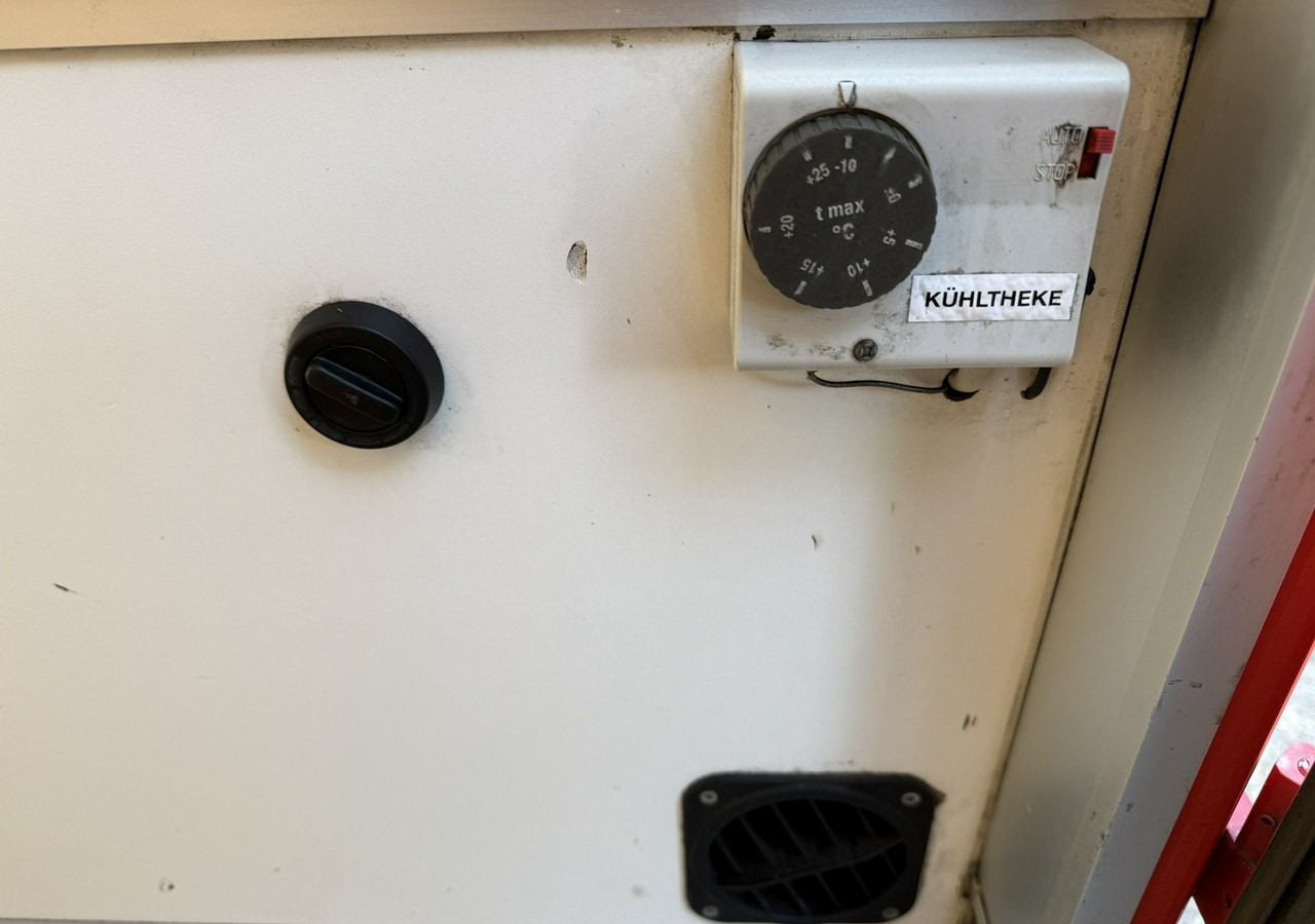 Pojazdná predajňa Renault Master Autosklep wędlin Gastronomiczny Food Truck Foodtruck Sklep Borco 201: obrázok 17