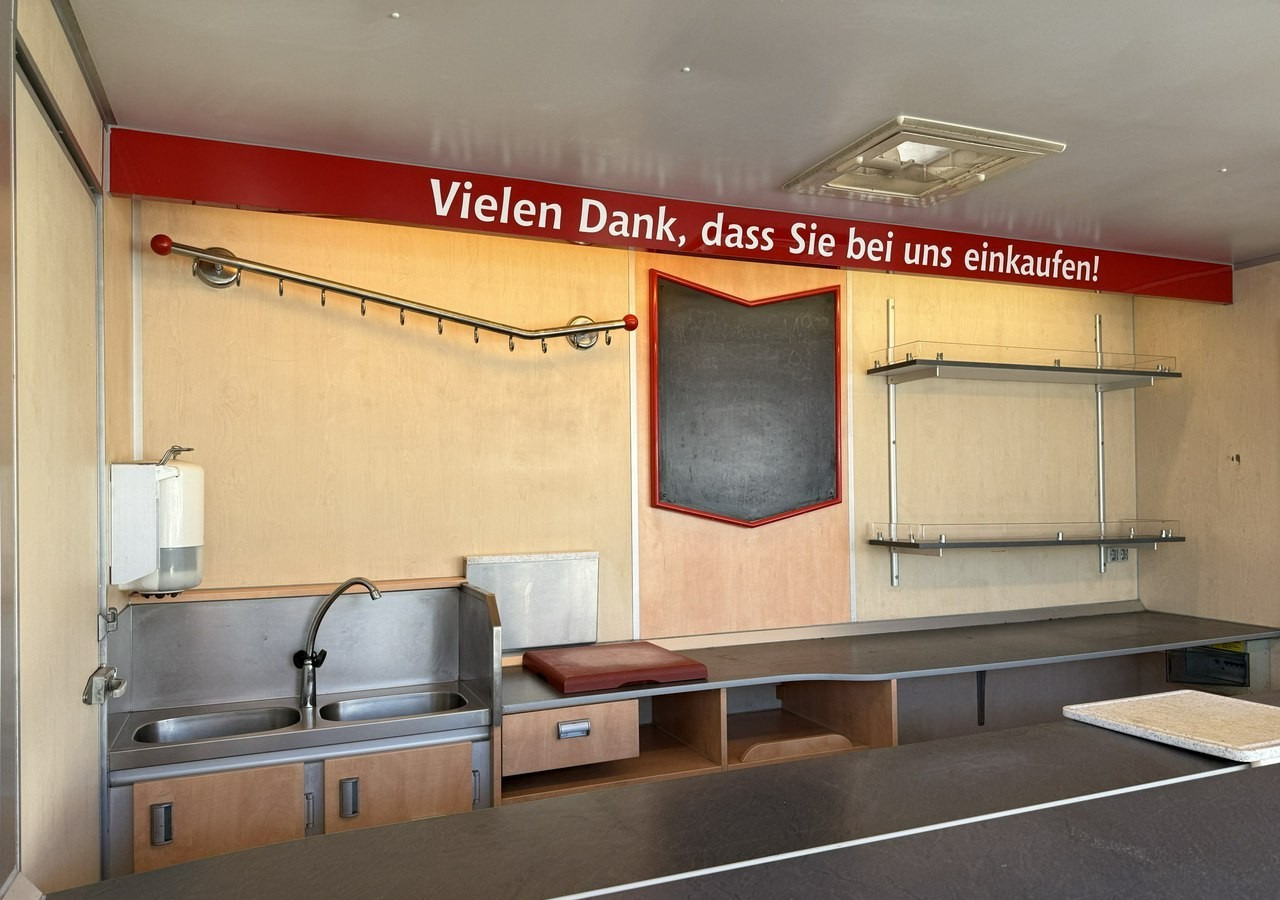 Pojazdná predajňa Renault Master Autosklep wędlin Gastronomiczny Food Truck Foodtruck Sklep Borco 201: obrázok 14