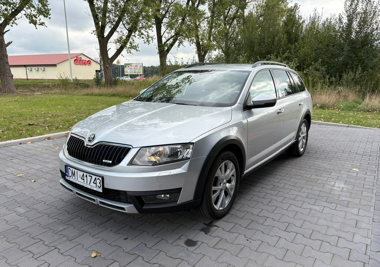 Automobil Skoda Octavia III Skoda Octavia 4X4 Scout 2.0 TDI -150KM Model 2017 Bezwypadkowa FV 23: obrázok 7 Automobil Skoda Octavia III Skoda Octavia 4X4 Scout 2.0 TDI -150KM Model 2017 Bezwypadkowa FV 23: obrázok 7