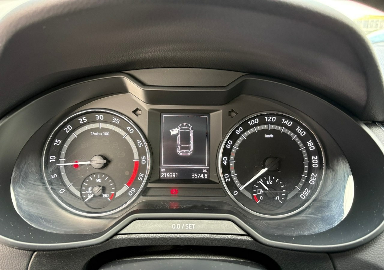 Automobil Skoda Octavia III Skoda Octavia 4X4 Scout 2.0 TDI -150KM Model 2017 Bezwypadkowa FV 23: obrázok 18 Automobil Skoda Octavia III Skoda Octavia 4X4 Scout 2.0 TDI -150KM Model 2017 Bezwypadkowa FV 23: obrázok 18