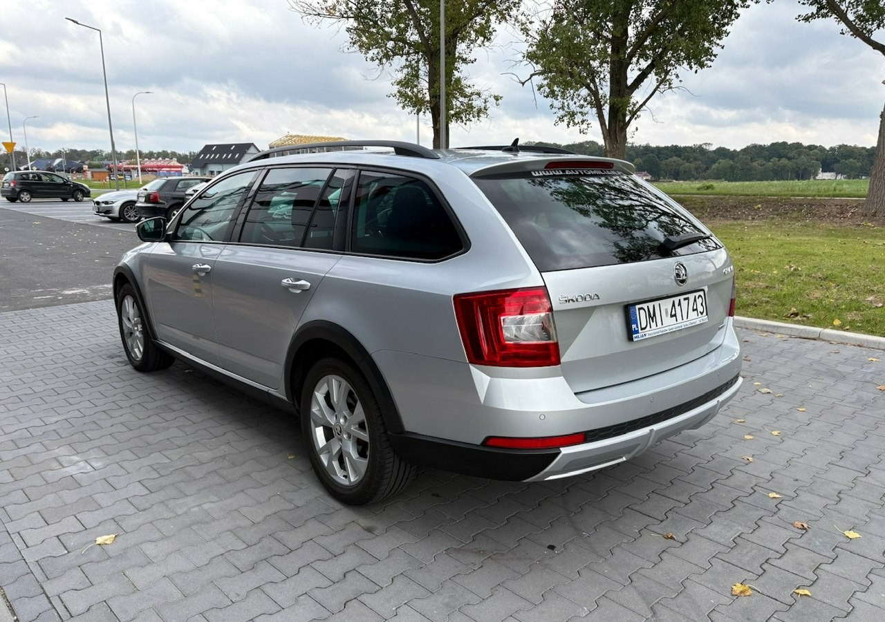 Skoda Octavia III Skoda Octavia 4X4 Scout 2.0 TDI -150KM Model 2017 Bezwypadkowa FV 23 - Automobil: obrázok 5 Skoda Octavia III Skoda Octavia 4X4 Scout 2.0 TDI -150KM Model 2017 Bezwypadkowa FV 23 - Automobil: obrázok 5