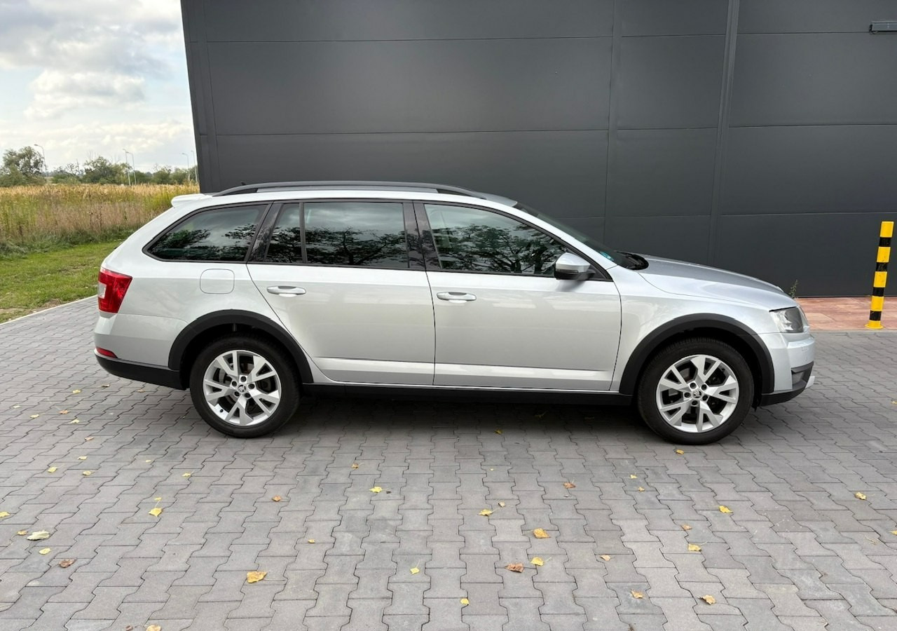 Skoda Octavia III Skoda Octavia 4X4 Scout 2.0 TDI -150KM Model 2017 Bezwypadkowa FV 23 - Automobil: obrázok 3 Skoda Octavia III Skoda Octavia 4X4 Scout 2.0 TDI -150KM Model 2017 Bezwypadkowa FV 23 - Automobil: obrázok 3
