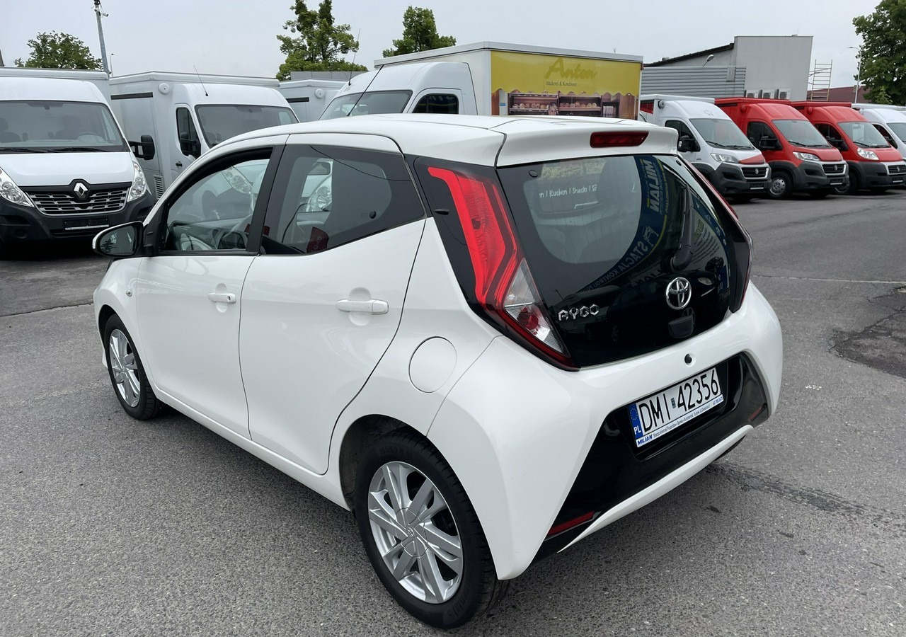 Toyota Aygo II Toyota Aygo 1.0 VVT-i JBL Edition bezyna+LPG Salon PL 2020 - Hatchback: obrázok 2 Toyota Aygo II Toyota Aygo 1.0 VVT-i JBL Edition bezyna+LPG Salon PL 2020 - Hatchback: obrázok 2