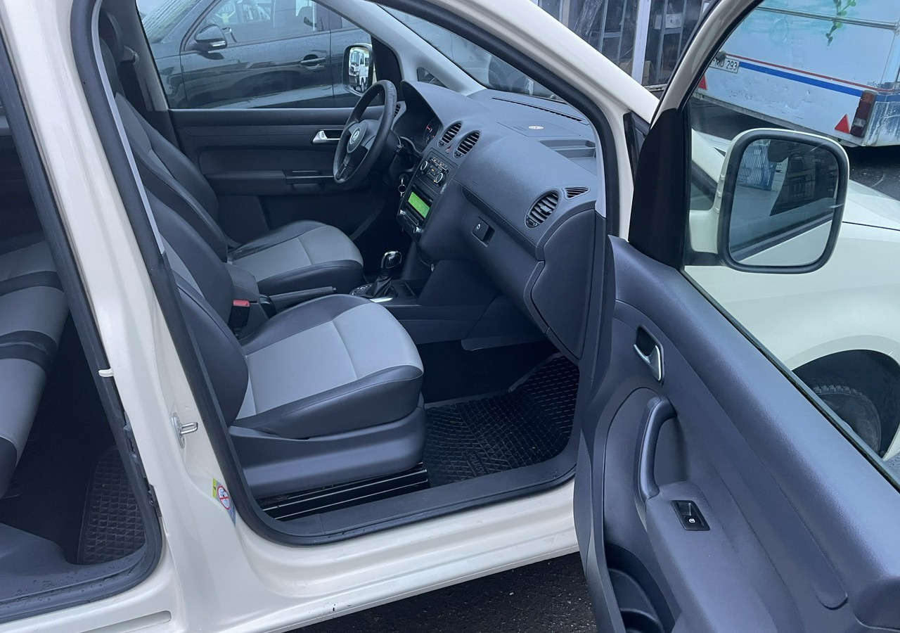Volkswagen Caddy III Caddy 1.6 TDI dla Niepełnosprawnych inwalida rampa 2015 - Automobil: obrázok 4 Volkswagen Caddy III Caddy 1.6 TDI dla Niepełnosprawnych inwalida rampa 2015 - Automobil: obrázok 4