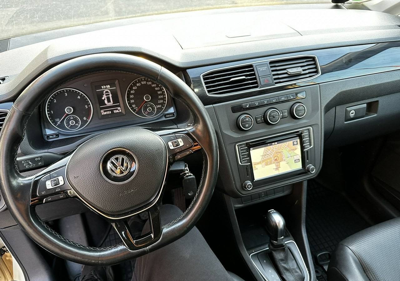 Volkswagen Caddy III Caddy 2.0 TDI do przewozu Niepełnosprawnych Inwalida Rampa 2020 Pefr - Automobil: obrázok 4 Volkswagen Caddy III Caddy 2.0 TDI do przewozu Niepełnosprawnych Inwalida Rampa 2020 Pefr - Automobil: obrázok 4
