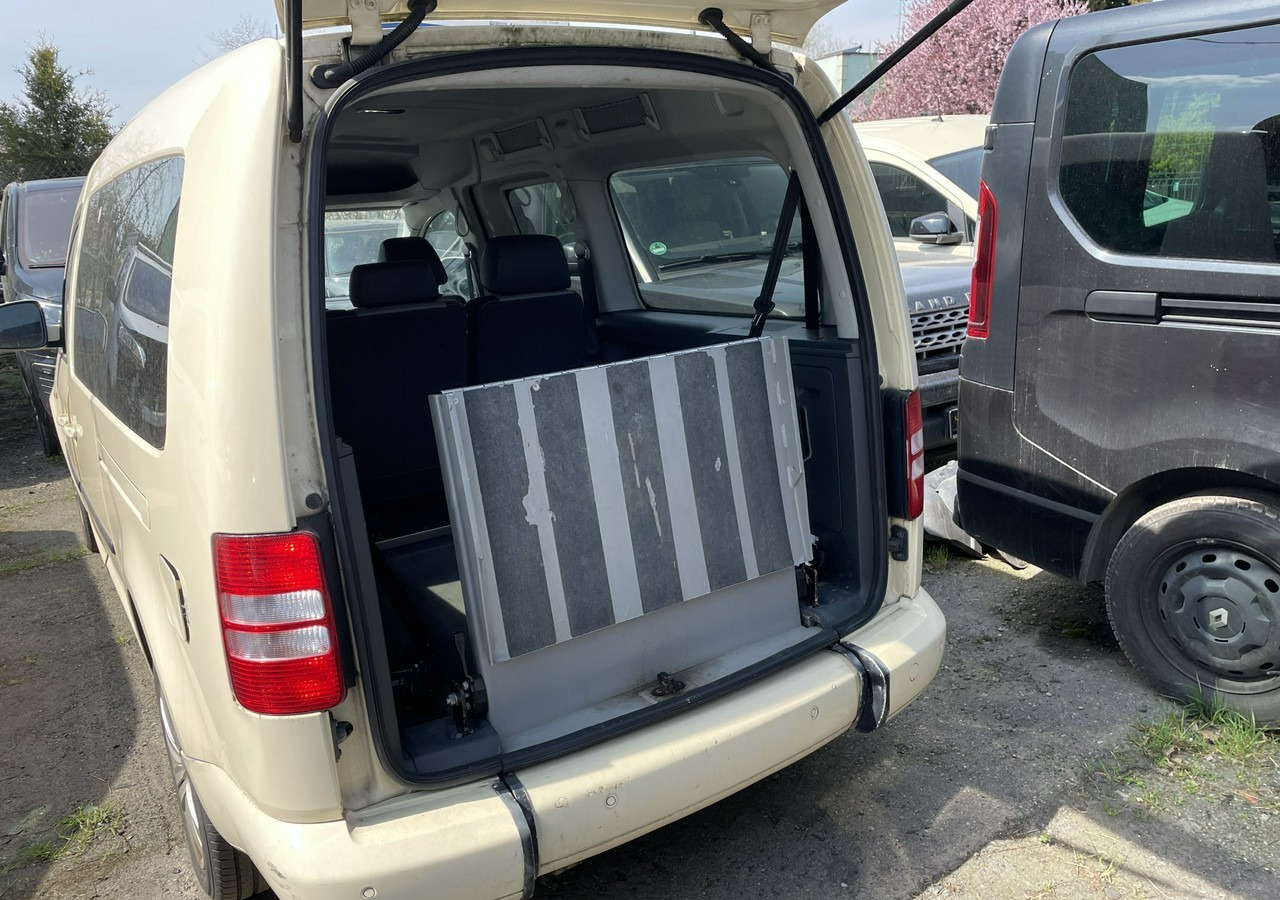 Volkswagen Caddy III Caddy do przewozu Niepełnosprawnych inwalida rampa 2015 - Automobil: obrázok 2 Volkswagen Caddy III Caddy do przewozu Niepełnosprawnych inwalida rampa 2015 - Automobil: obrázok 2