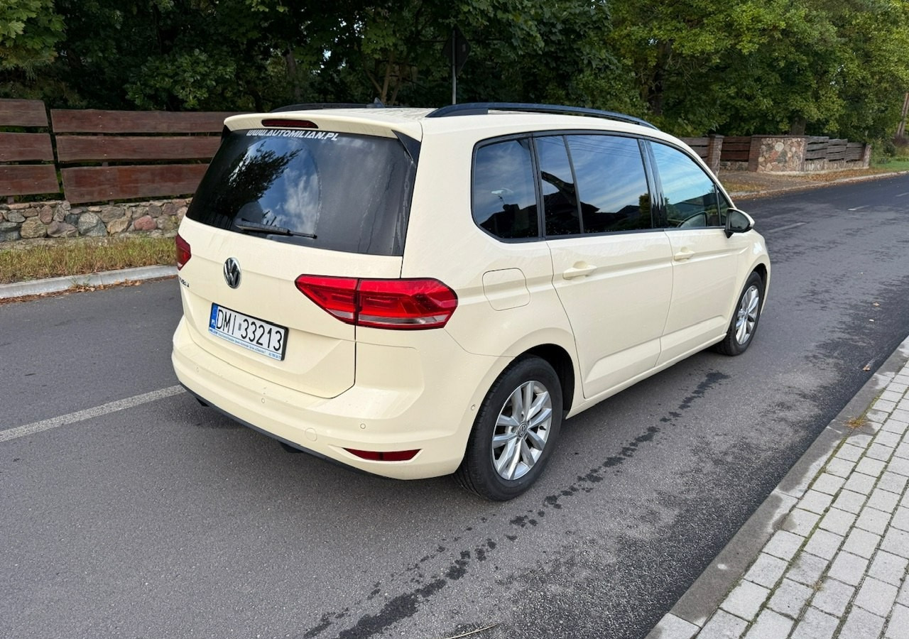 Volkswagen Touran III 2.0 TDI DSG 120 KM Automat 7osobowy Klima Skóra Full Serwis 2020 - Kombi: obrázok 3 Volkswagen Touran III 2.0 TDI DSG 120 KM Automat 7osobowy Klima Skóra Full Serwis 2020 - Kombi: obrázok 3