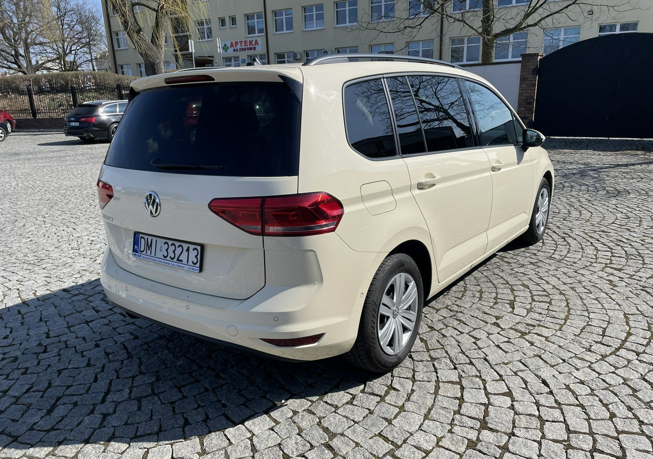Volkswagen Touran III 2.0 TDI DSG Automat 7osobowy 2020 - Automobil: obrázok 2 Volkswagen Touran III 2.0 TDI DSG Automat 7osobowy 2020 - Automobil: obrázok 2