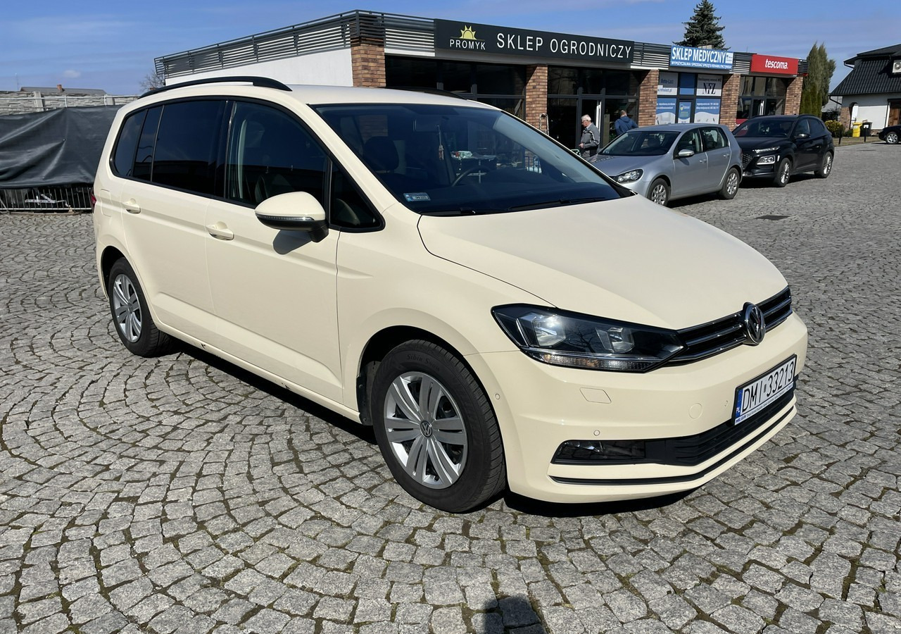 Volkswagen Touran III 2.0 TDI DSG Automat 7osobowy 2020 - Automobil: obrázok 4 Volkswagen Touran III 2.0 TDI DSG Automat 7osobowy 2020 - Automobil: obrázok 4