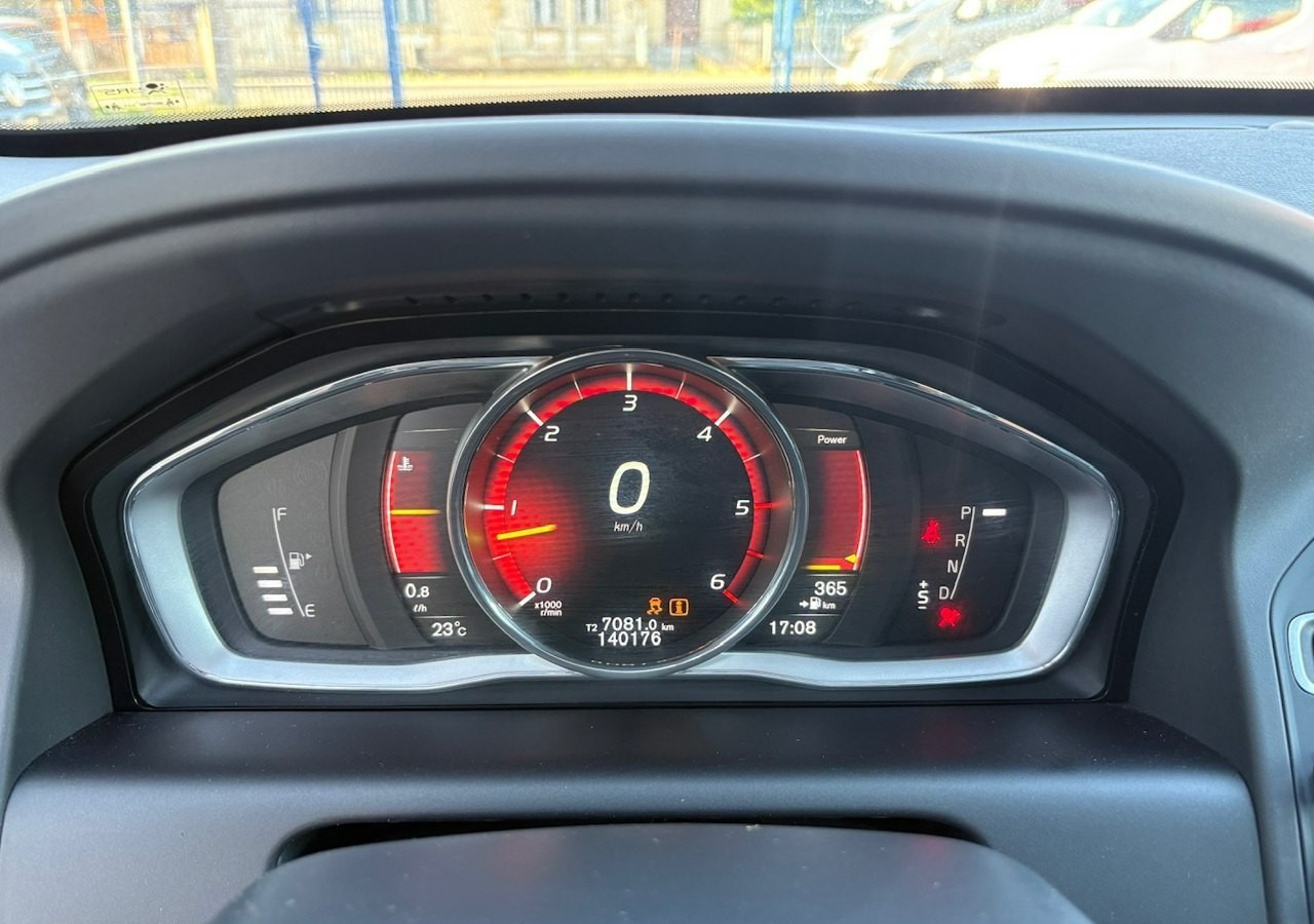 SUV Volvo XC60 I Volvo XC 60 2,4 D4 AWD 190KM Summum Navi Panorama Skóry Kamera 2017: obrázok 16