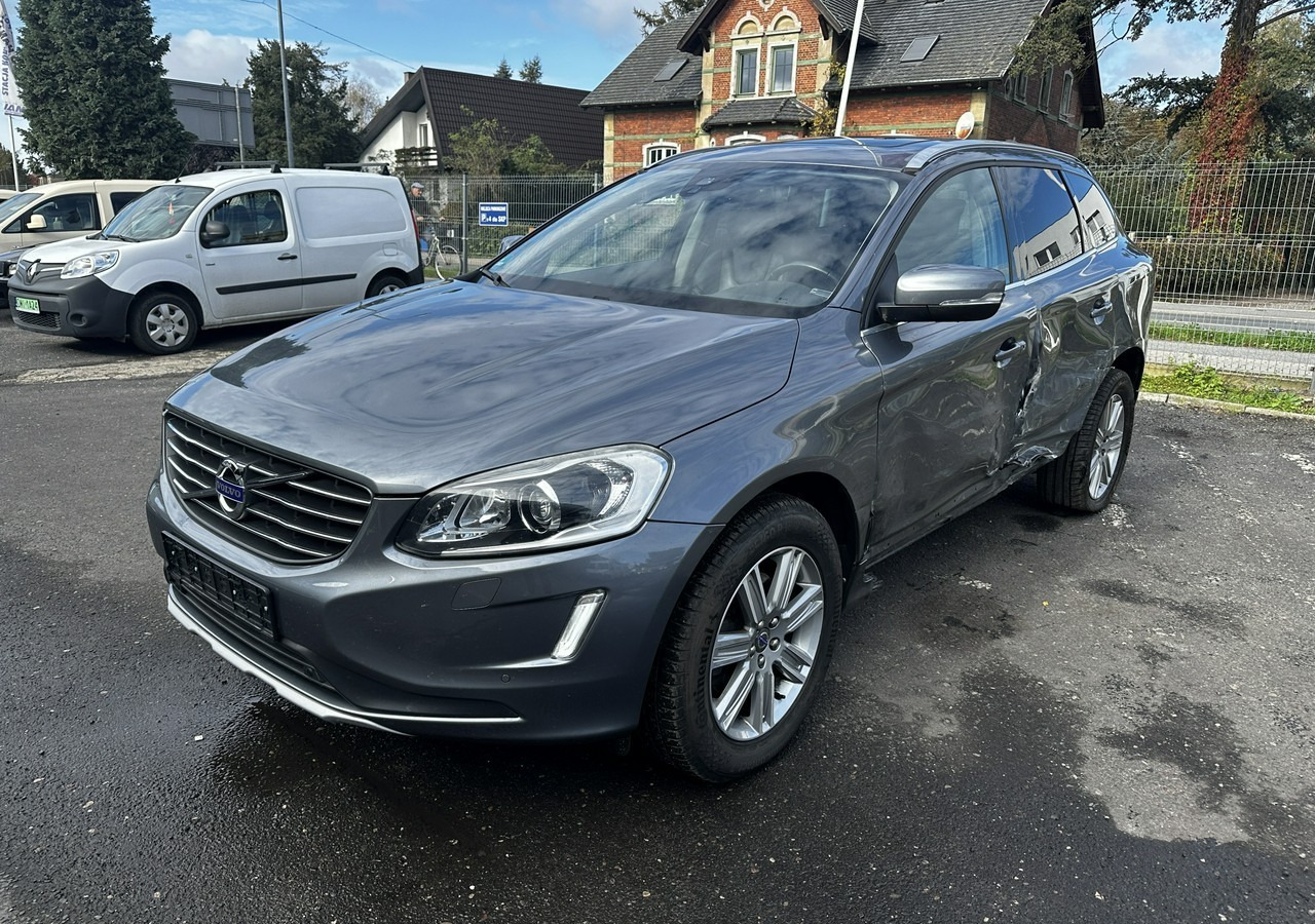Volvo XC60 I Volvo XC 60 D4AWD Bogate wyposażenie 2017 - SUV: obrázok 2 Volvo XC60 I Volvo XC 60 D4AWD Bogate wyposażenie 2017 - SUV: obrázok 2