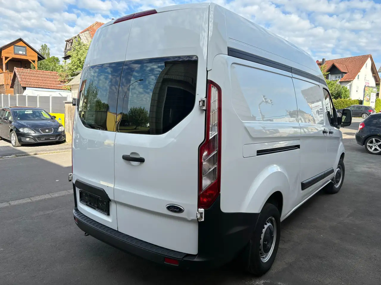 Ford Transit Custom 300 L2 H2 Motorschaden - Furgon: obrázok 4 Ford Transit Custom 300 L2 H2 Motorschaden - Furgon: obrázok 4