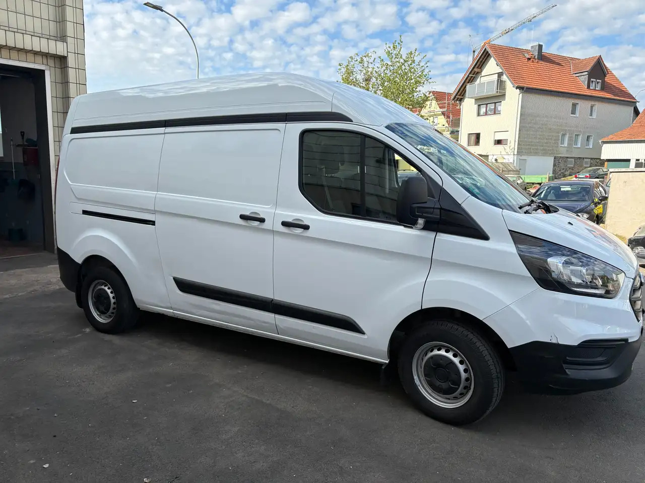 Ford Transit Custom 300 L2 H2 Motorschaden - Furgon: obrázok 3 Ford Transit Custom 300 L2 H2 Motorschaden - Furgon: obrázok 3