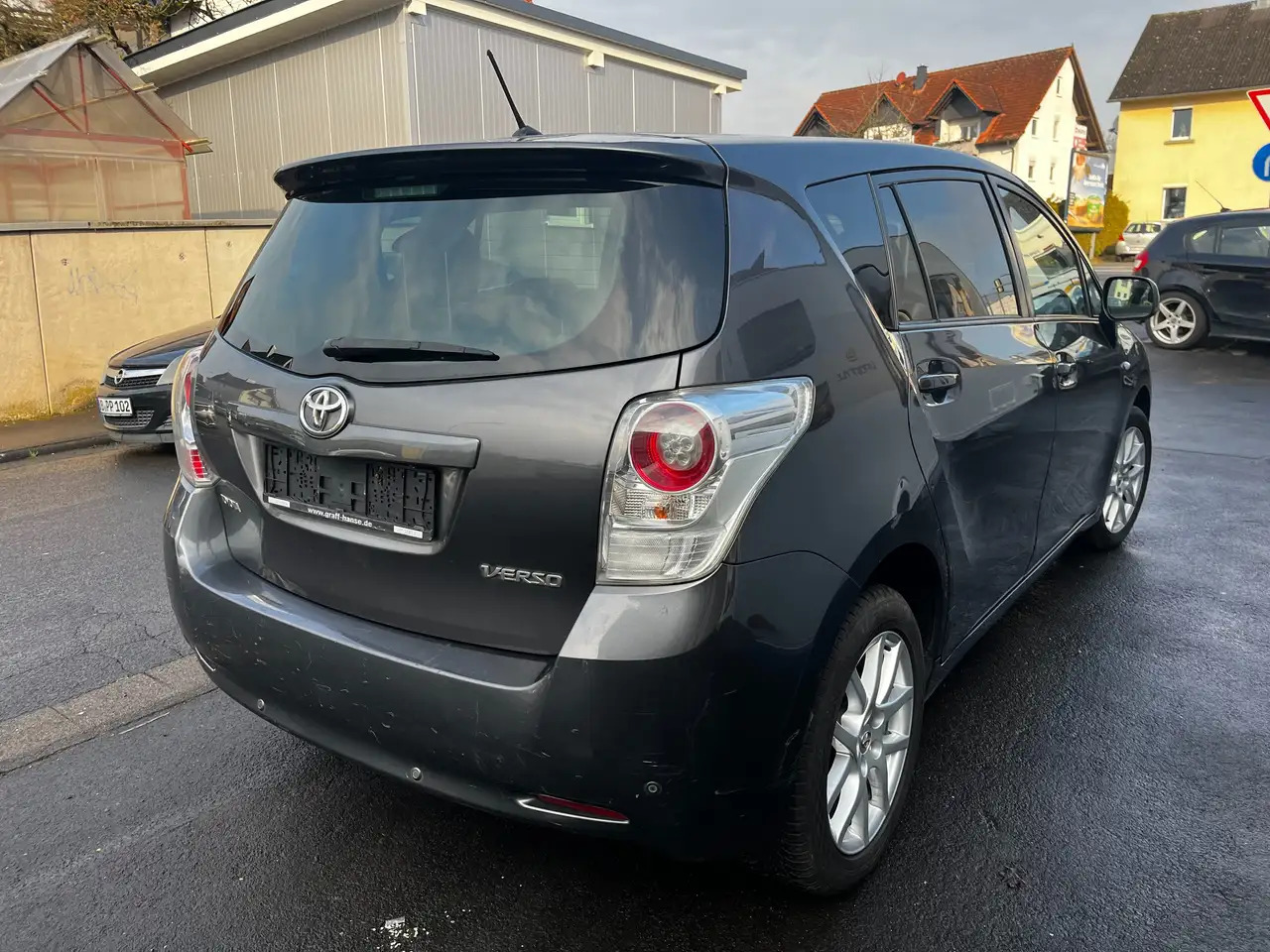 Toyota Verso Travel 7 Sitzer Kupplungsschaden - Automobil: obrázok 3 Toyota Verso Travel 7 Sitzer Kupplungsschaden - Automobil: obrázok 3