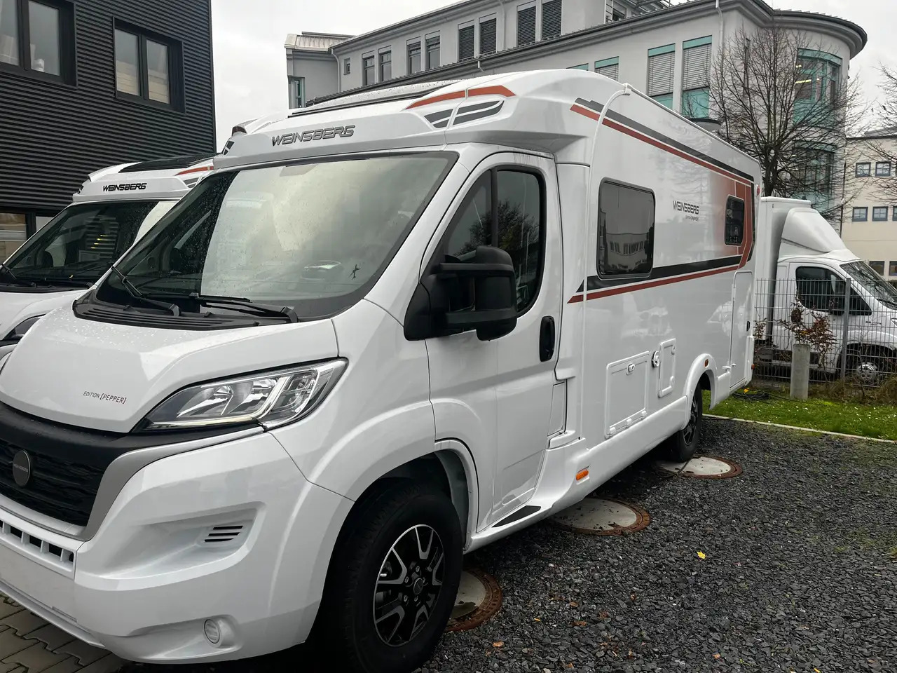 Weinsberg CaraCompact 600 MEG Pepper Mietwagen Verfügbar - Polointegrované obytné auto: obrázok 3 Weinsberg CaraCompact 600 MEG Pepper Mietwagen Verfügbar - Polointegrované obytné auto: obrázok 3
