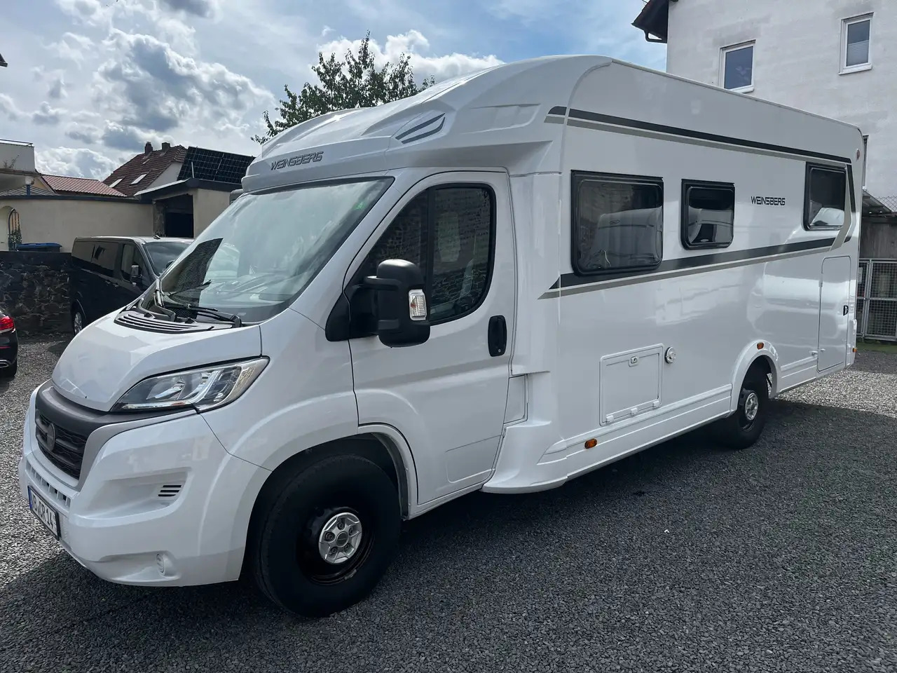 Weinsberg CaraSuite 700 ME - Polointegrované obytné auto: obrázok 1 Weinsberg CaraSuite 700 ME - Polointegrované obytné auto: obrázok 1