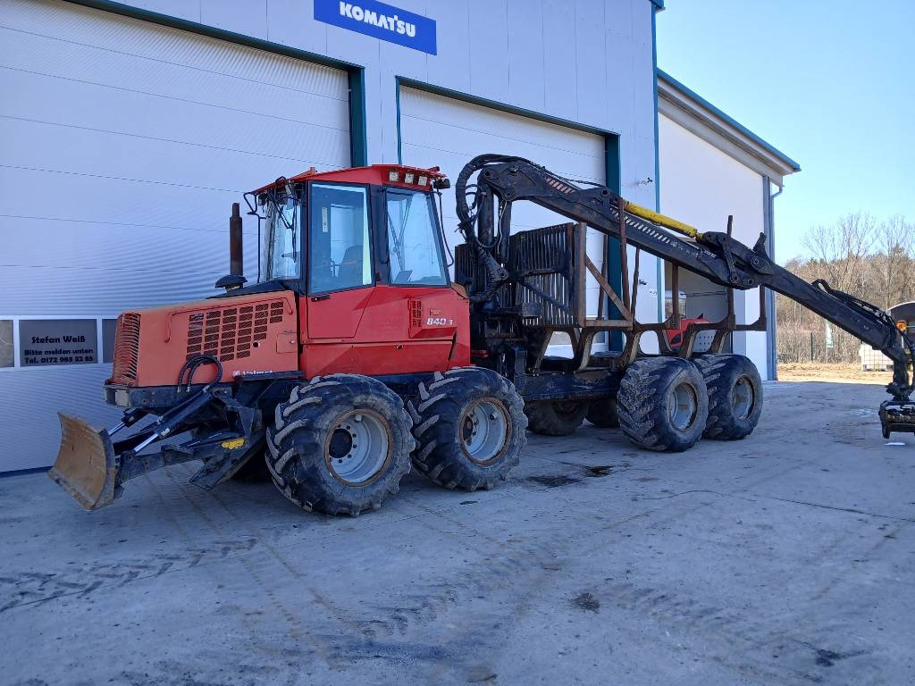 Komatsu 840.3 - Vyvážečka: obrázok 4 Komatsu 840.3 - Vyvážečka: obrázok 4