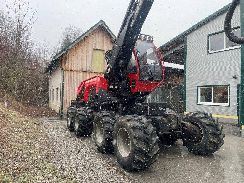 Komatsu 901 XC - Lesnícky harvestor: obrázok 4 Komatsu 901 XC - Lesnícky harvestor: obrázok 4