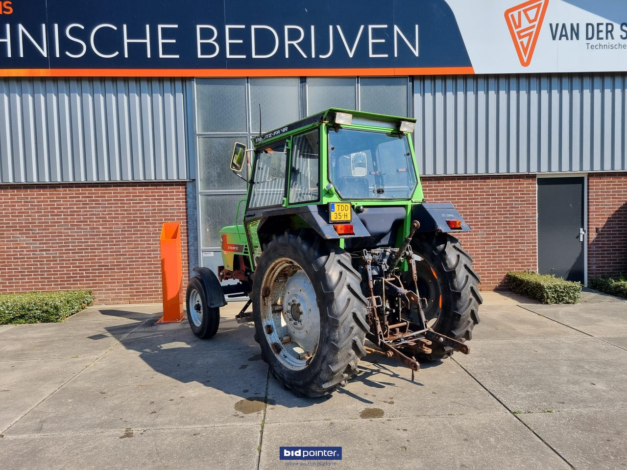 Deutz-Fahr 7207C - Traktor: obrázok 4 Deutz-Fahr 7207C - Traktor: obrázok 4