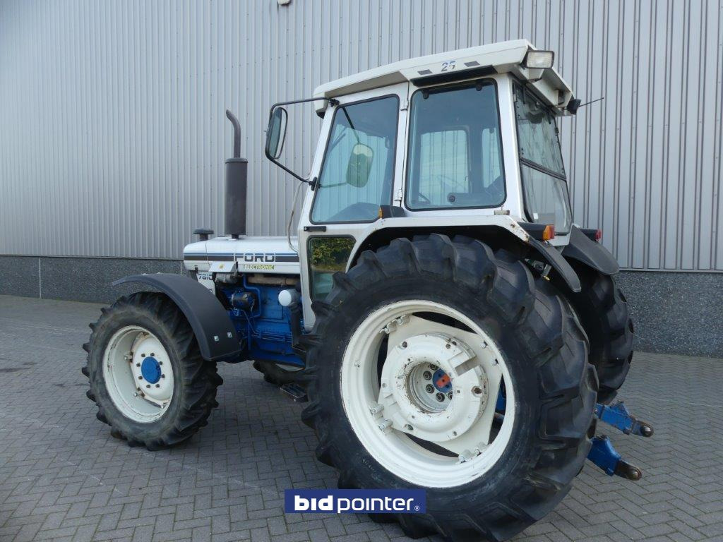 Ford 7810 Silver Jubilee - Traktor: obrázok 3 Ford 7810 Silver Jubilee - Traktor: obrázok 3