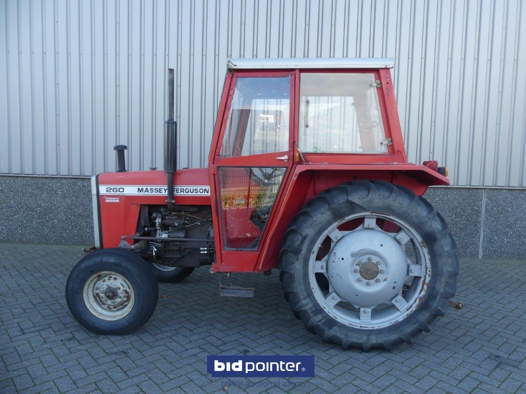 Massey Ferguson 260 with 4226 Hours and powersteering - Traktor: obrázok 3 Massey Ferguson 260 with 4226 Hours and powersteering - Traktor: obrázok 3