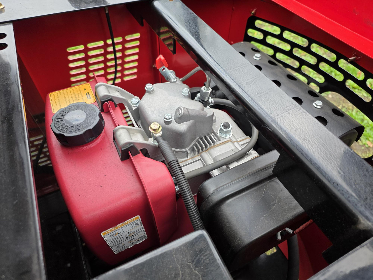 Jpc ht 1200 - Mini rýpadlo: obrázok 5 Jpc ht 1200 - Mini rýpadlo: obrázok 5