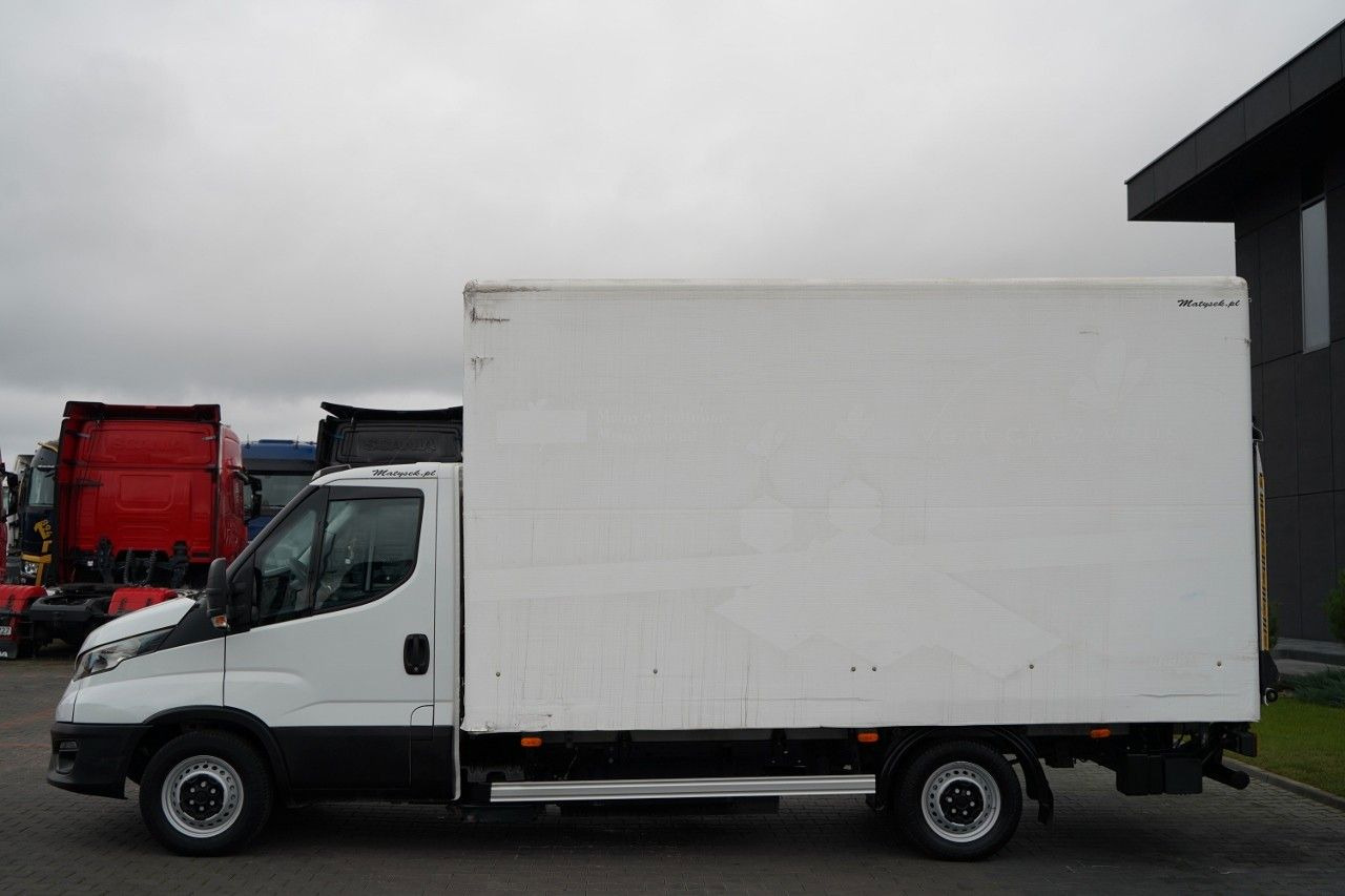 Iveco DAILY 35-NP / CNG / KONTENER / MANUAL / WINDA P - Chladiarenská dodávka: obrázok 5 Iveco DAILY 35-NP / CNG / KONTENER / MANUAL / WINDA P - Chladiarenská dodávka: obrázok 5