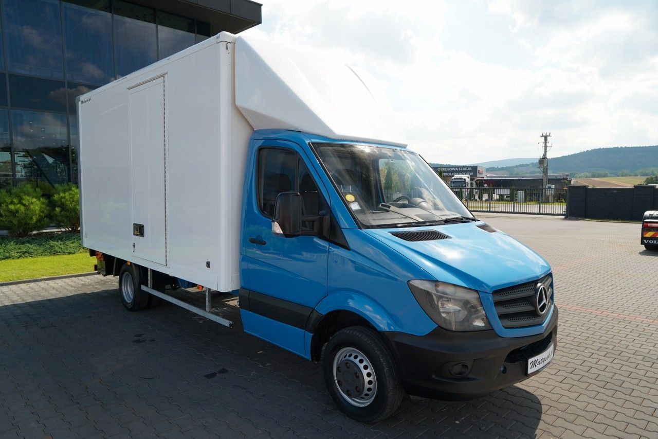 Iveco SPRINTER / KONTENER / BLIŹNIAK / WINDA DHOLLANDI - Chladiarenská dodávka: obrázok 2 Iveco SPRINTER / KONTENER / BLIŹNIAK / WINDA DHOLLANDI - Chladiarenská dodávka: obrázok 2