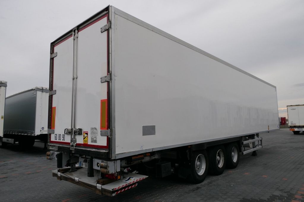 LeciTrailer FRAPPA / CHŁODNIA / CARRIER VECTOR 1850 / WINDA - Náves chladírenské: obrázok 5 LeciTrailer FRAPPA / CHŁODNIA / CARRIER VECTOR 1850 / WINDA - Náves chladírenské: obrázok 5