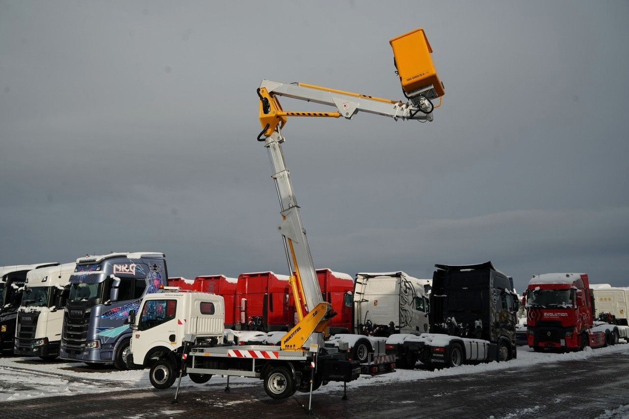 Renault MAXITY 120 dxi / ZWYŻKA 20 METRÓW / PODNOŚNIK KO - Automobilová plošina: obrázok 5 Renault MAXITY 120 dxi / ZWYŻKA 20 METRÓW / PODNOŚNIK KO - Automobilová plošina: obrázok 5