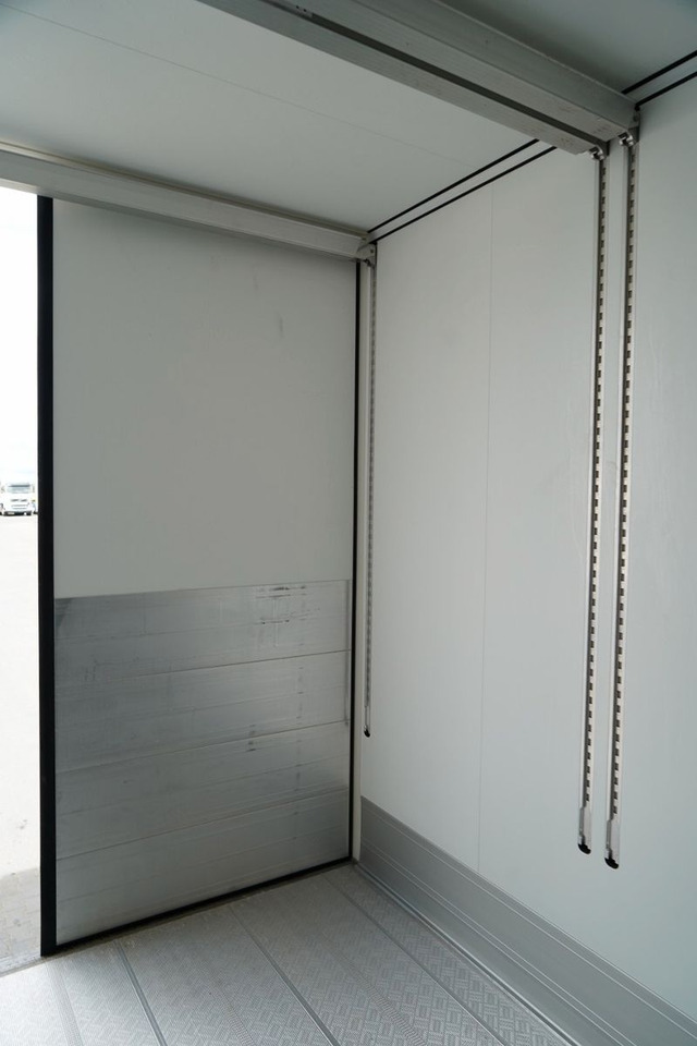 Náves chladírenské Schmitz Cargobull CHŁODNIA / THERMO KING SLX 300 / DOPPELSTOCK /: obrázok 16