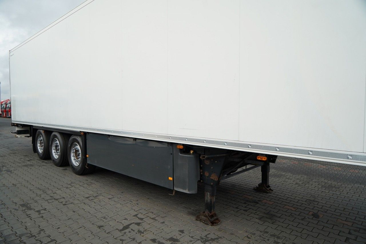 Schmitz Cargobull CHŁODNIA / THERMO KING SLX 300 / HAKÓWKA / HAKOW - Náves chladírenské: obrázok 5 Schmitz Cargobull CHŁODNIA / THERMO KING SLX 300 / HAKÓWKA / HAKOW - Náves chladírenské: obrázok 5