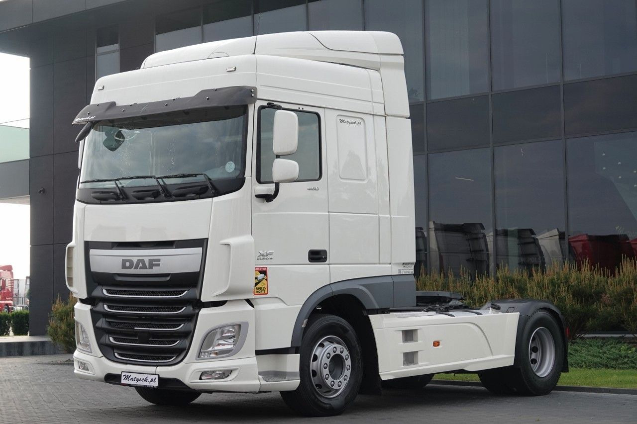 DAF XF 460 / SPACE CAB / OPONY 100% / SPROWADZONY / - Ťahač: obrázok 4 DAF XF 460 / SPACE CAB / OPONY 100% / SPROWADZONY / - Ťahač: obrázok 4