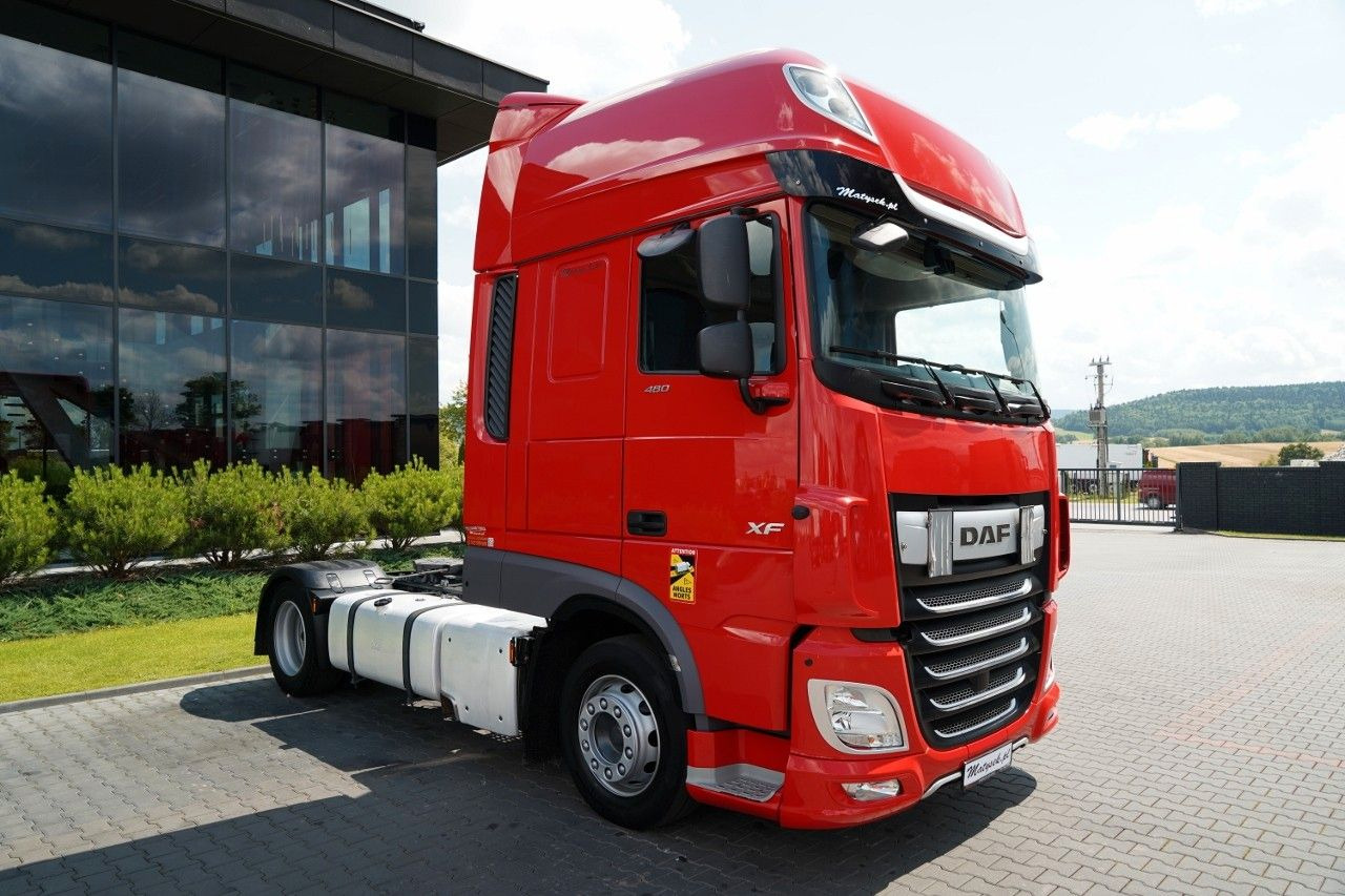 DAF XF 480 / LOW DECK / MEGA / 2021 / SSC / PO ZŁOTY - Ťahač: obrázok 3 DAF XF 480 / LOW DECK / MEGA / 2021 / SSC / PO ZŁOTY - Ťahač: obrázok 3