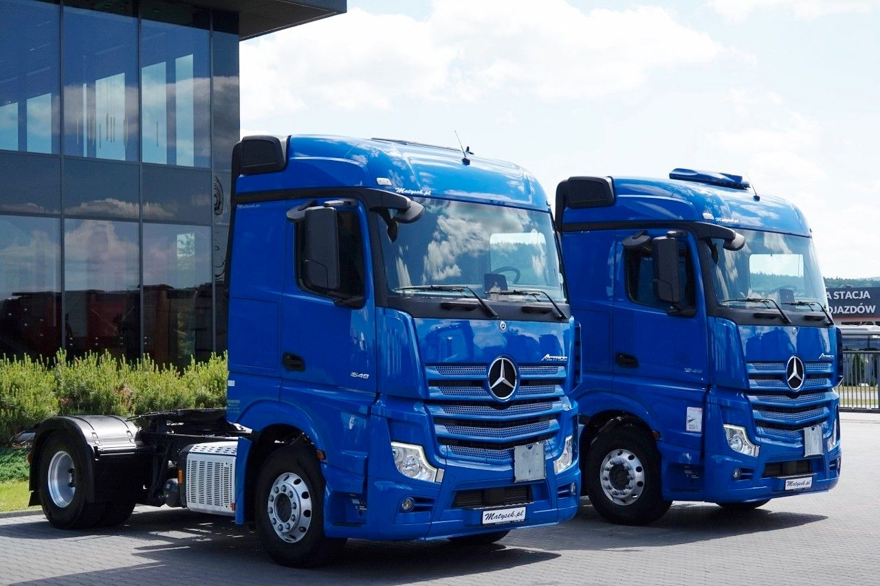 Mercedes-Benz ACTROS 1848 / MP5 / HYDRAULIKA / PEŁNY ADR / ALU - Ťahač: obrázok 2 Mercedes-Benz ACTROS 1848 / MP5 / HYDRAULIKA / PEŁNY ADR / ALU - Ťahač: obrázok 2