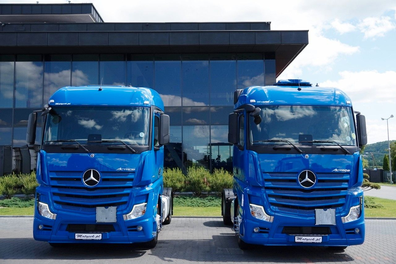 Mercedes-Benz ACTROS 1848 / MP5 / HYDRAULIKA / PEŁNY ADR / ALU - Ťahač: obrázok 3 Mercedes-Benz ACTROS 1848 / MP5 / HYDRAULIKA / PEŁNY ADR / ALU - Ťahač: obrázok 3