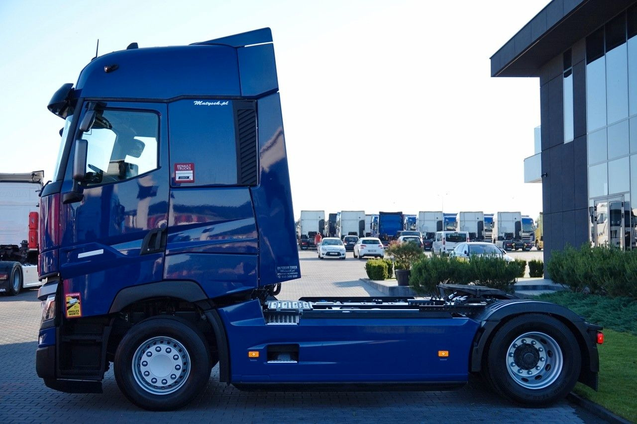 Renault T 520 / 13 L / RETARDER / I-PARK COOL / SKÓRY / Renault T 520 / 13 L / RETARDER / I-PARK COOL / SKÓRY / - Ťahač: obrázok 3 Renault T 520 / 13 L / RETARDER / I-PARK COOL / SKÓRY / Renault T 520 / 13 L / RETARDER / I-PARK COOL / SKÓRY / - Ťahač: obrázok 3