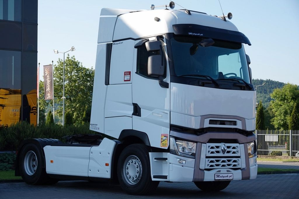 Renault T 520 / 13L / MAXISPACE / RETARDER / SALONKA Renault T 520 / 13L / MAXISPACE / RETARDER / SALONKA - Ťahač: obrázok 1 Renault T 520 / 13L / MAXISPACE / RETARDER / SALONKA Renault T 520 / 13L / MAXISPACE / RETARDER / SALONKA - Ťahač: obrázok 1