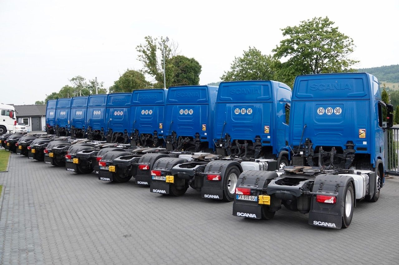 Scania R 450 / RETARDER / HYDRAULIKA / ALUFELGI / I-PAR - Ťahač: obrázok 3 Scania R 450 / RETARDER / HYDRAULIKA / ALUFELGI / I-PAR - Ťahač: obrázok 3