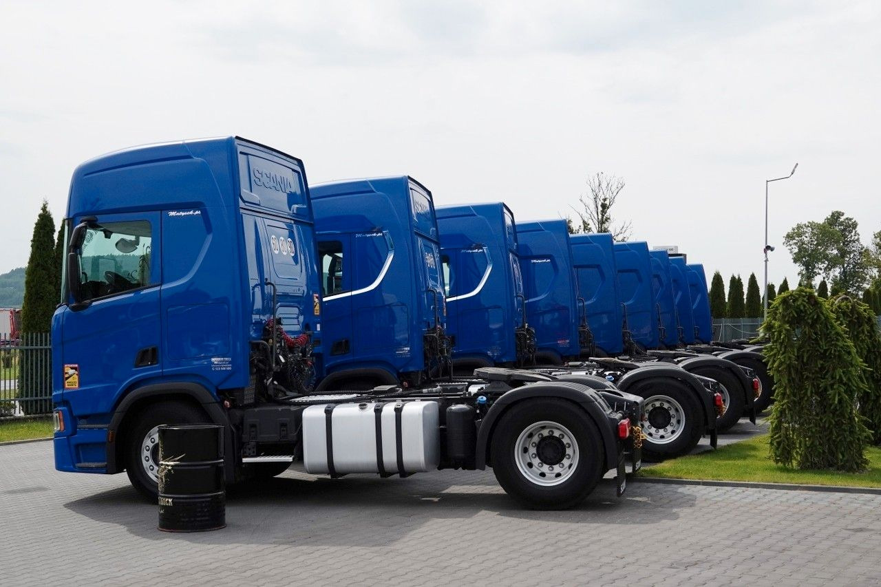 Scania R 450 / RETARDER / HYDRAULIKA / ALUFELGI / I-PAR - Ťahač: obrázok 2 Scania R 450 / RETARDER / HYDRAULIKA / ALUFELGI / I-PAR - Ťahač: obrázok 2