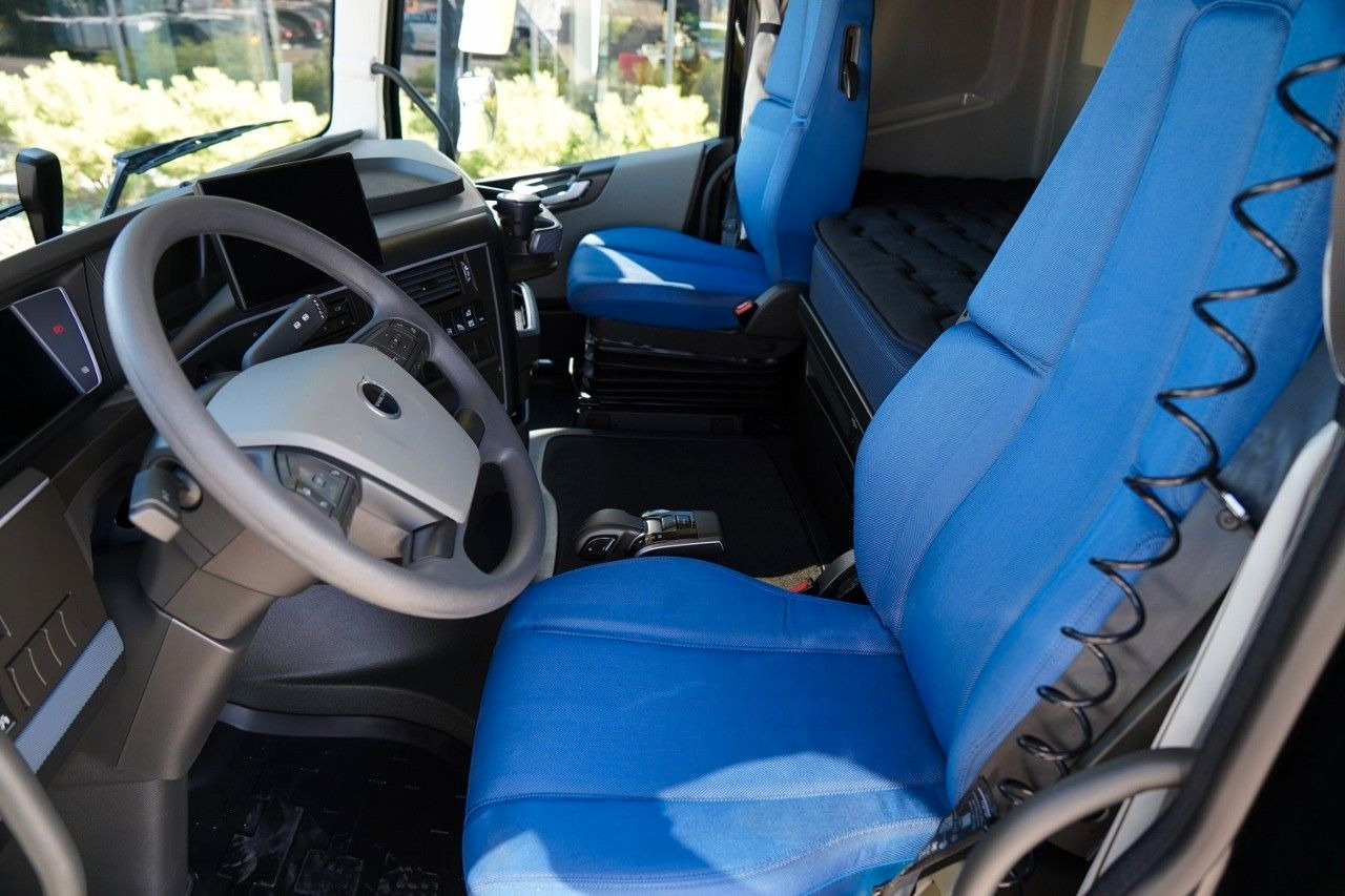 Leasing  Volvo FH 500 / 2025 ROK / 97 TYS KM / XXL / I-SHIFT Volvo FH 500 / 2025 ROK / 97 TYS KM / XXL / I-SHIFT: obrázok 24