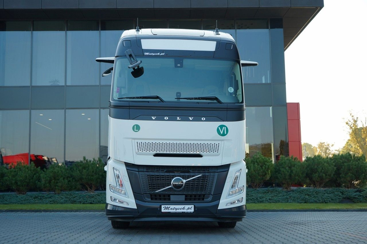 Volvo FH 500 AERO / 2025 ROK / I-SAVE / XXL / GWARANCJ - Ťahač: obrázok 3 Volvo FH 500 AERO / 2025 ROK / I-SAVE / XXL / GWARANCJ - Ťahač: obrázok 3