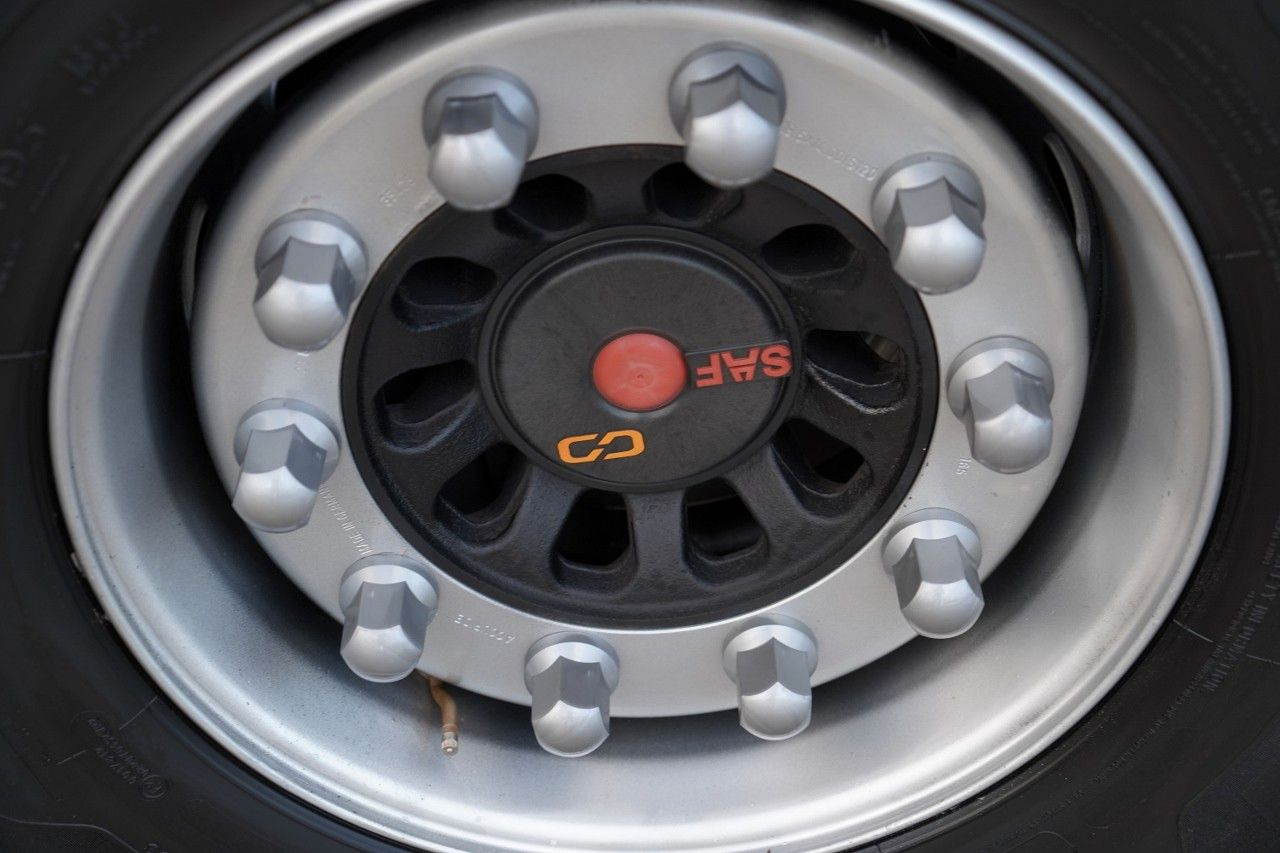 Plachtové nákladné vozidlo Volvo FH 500 / I-SAVE / XL / ZESTAW TANDEM PRZEJAZDOWY: obrázok 32