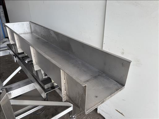 Polar Systems Vibratory conveyor - Dopravník: obrázok 3 Polar Systems Vibratory conveyor - Dopravník: obrázok 3