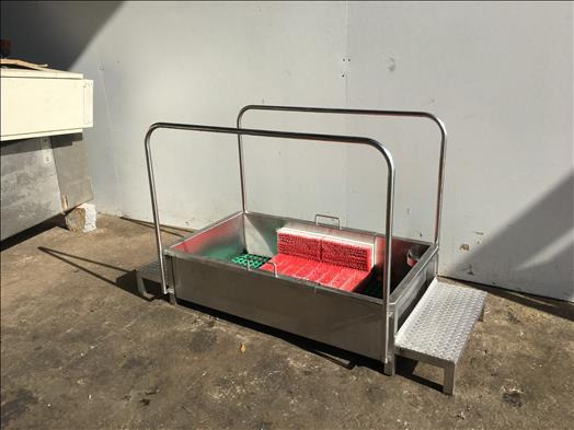 Syspal Stainless boot wash station - Potravinársky stroj: obrázok 3 Syspal Stainless boot wash station - Potravinársky stroj: obrázok 3
